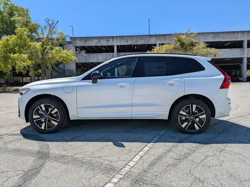 New 2026 Volvo XC60 T8 Core w/ Protection Package Premier image 3