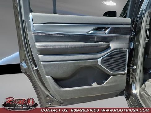 Certified 2024 Jeep Wagoneer Series II AWD/4WD image 24
