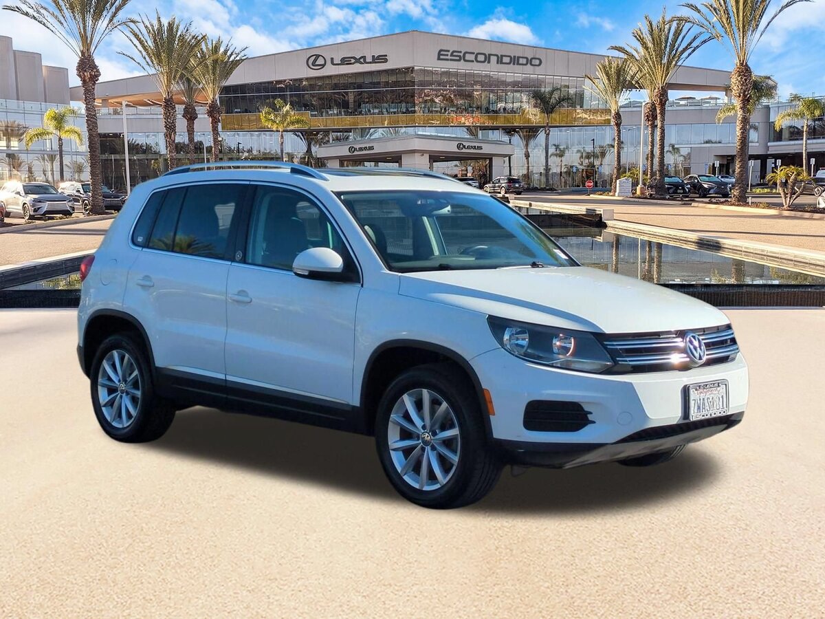 Used 2017 Volkswagen Tiguan Wolfsburg Edition FWD image 3