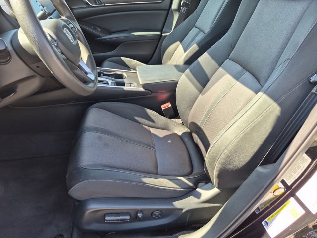 Used 2018 Honda Accord EX image 16