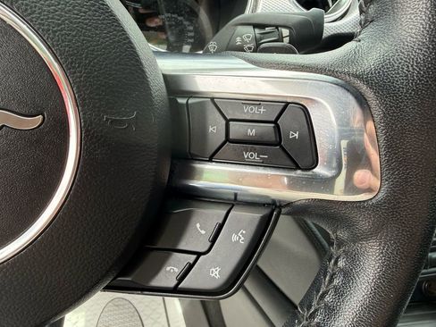 Used 2017 Ford Mustang GT RWD image 10