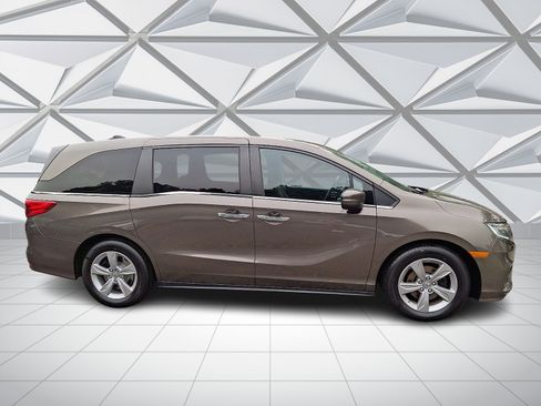Used 2019 Honda Odyssey EX image 12
