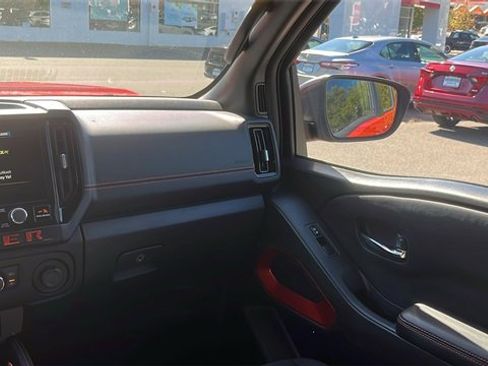 Used 2025 Nissan Frontier PRO-4X w/ Tow Package image 22