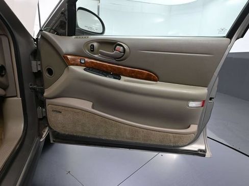 Used 2002 Buick Le Sabre Limited FWD image 45