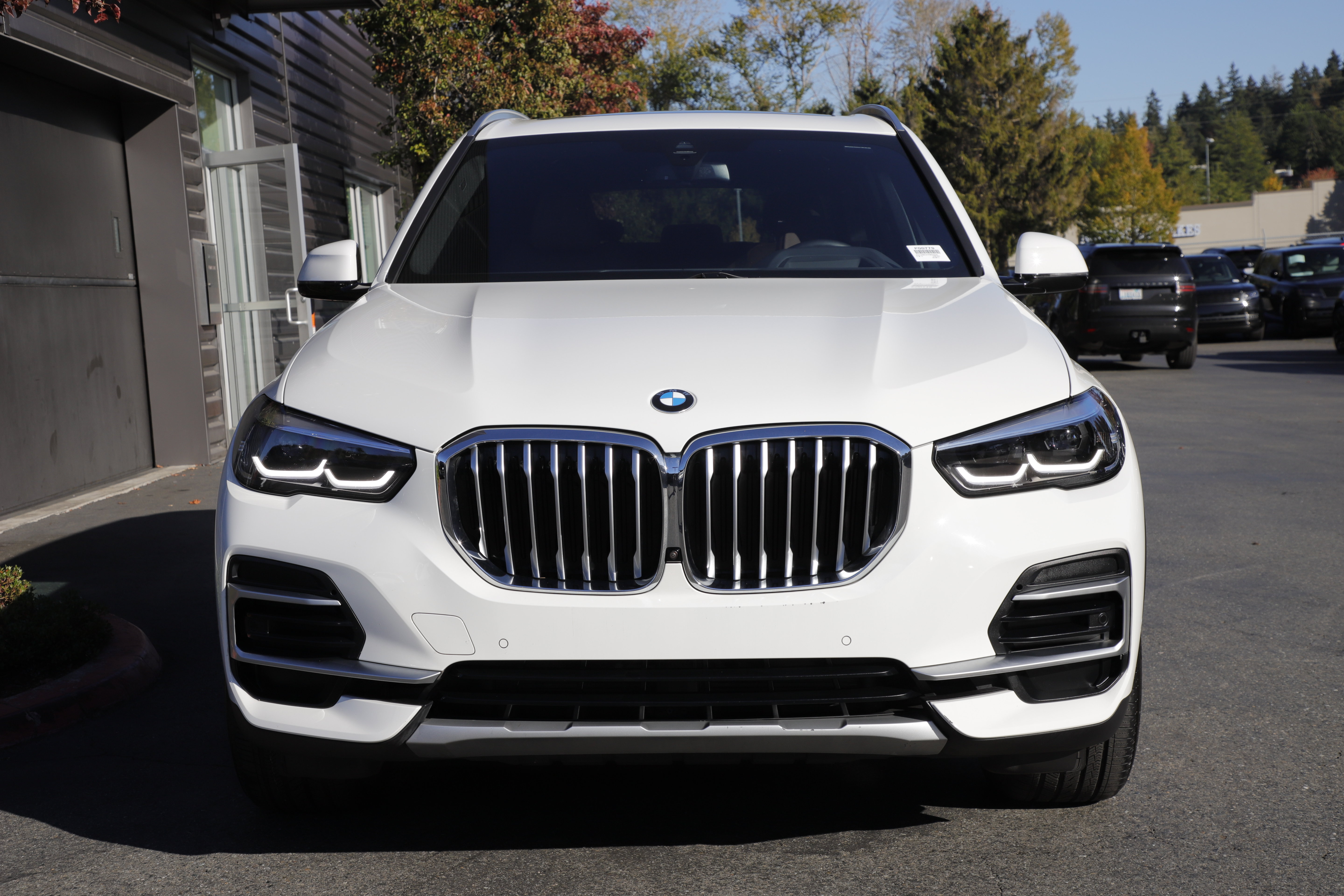 Used 2023 BMW X5 xDrive40i w/ Premium Package AWD/4WD image 6