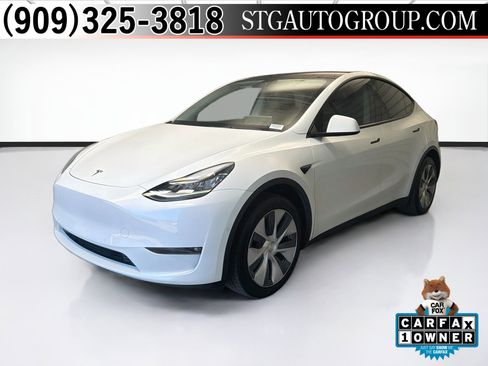 Used 2022 Tesla Model Y Long Range AWD/4WD image 1