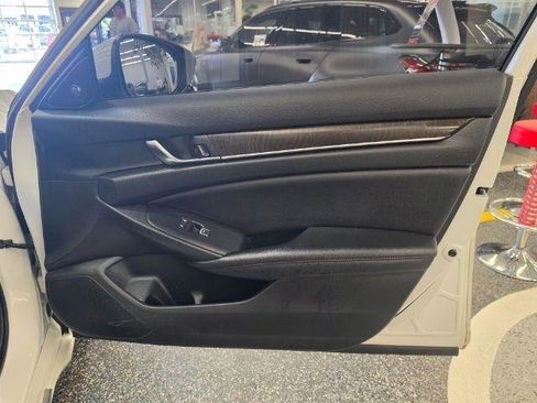 Used 2019 Honda Accord EX-L image 27