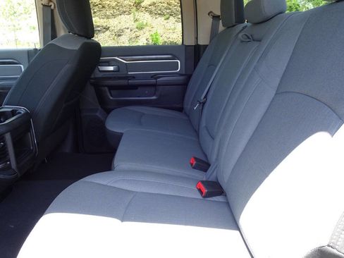 Used 2019 RAM 2500 Big Horn AWD/4WD image 20