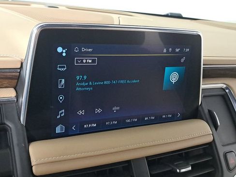 Used 2024 Chevrolet Suburban Premier image 29