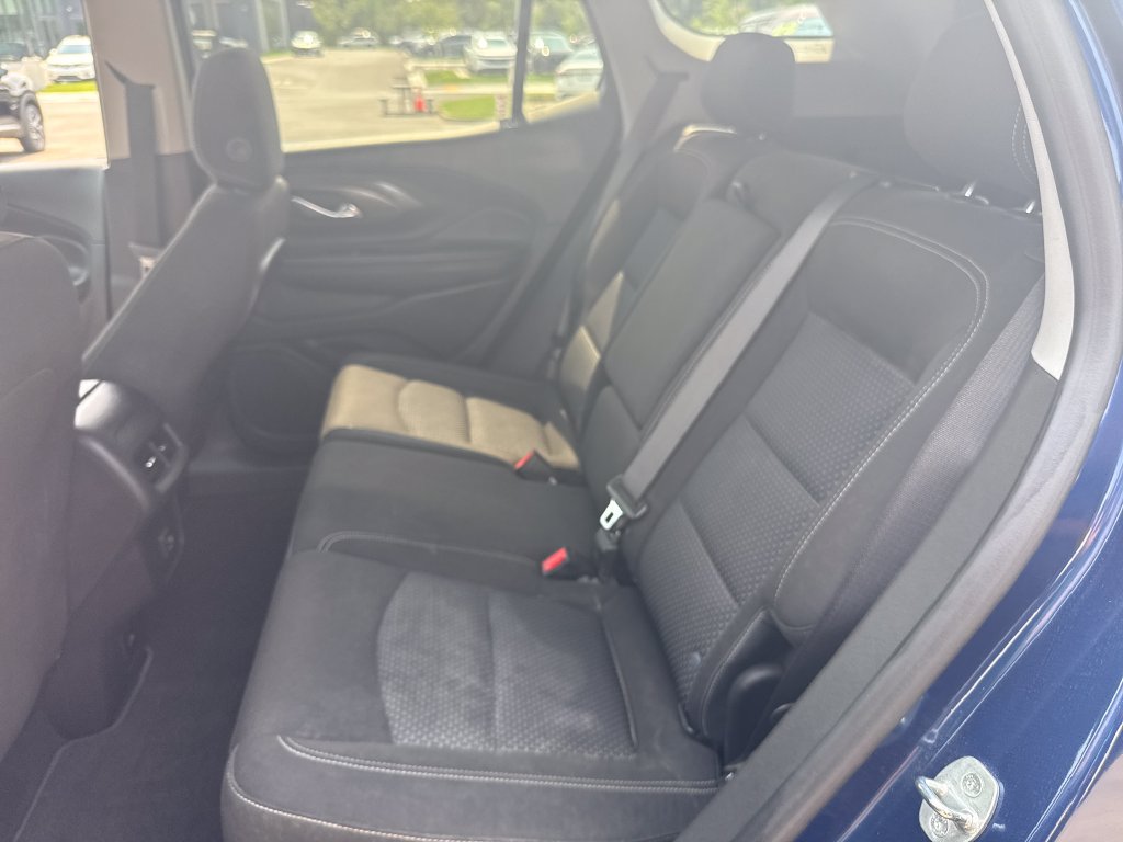 Used 2023 GMC Terrain SLE w/ Driver Convenience Package AWD/4WD image 14
