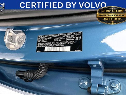 Certified 2025 Volvo XC40 B5 Core AWD/4WD image 40