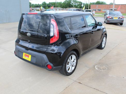 Used 2015 Kia Soul + w/ Audio Package FWD image 46