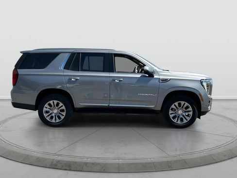 New 2026 GMC Yukon Denali AWD/4WD image 9