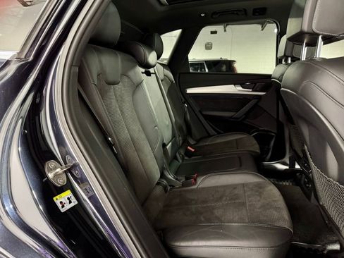 Used 2020 Audi SQ5 Premium Plus w/ Premium Plus Package image 29