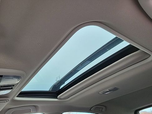 Used 2020 Subaru Crosstrek 2.0i Limited w/ Moonroof Package image 31