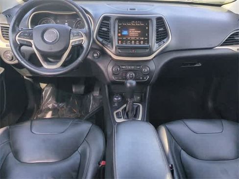 Used 2015 Jeep Cherokee Limited image 14