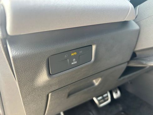 New 2026 Volkswagen Tiguan SE R-Line FWD image 58