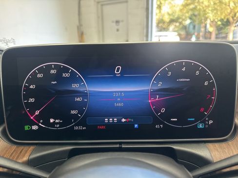 Used 2025 Mercedes-Benz C 300 Sedan image 32