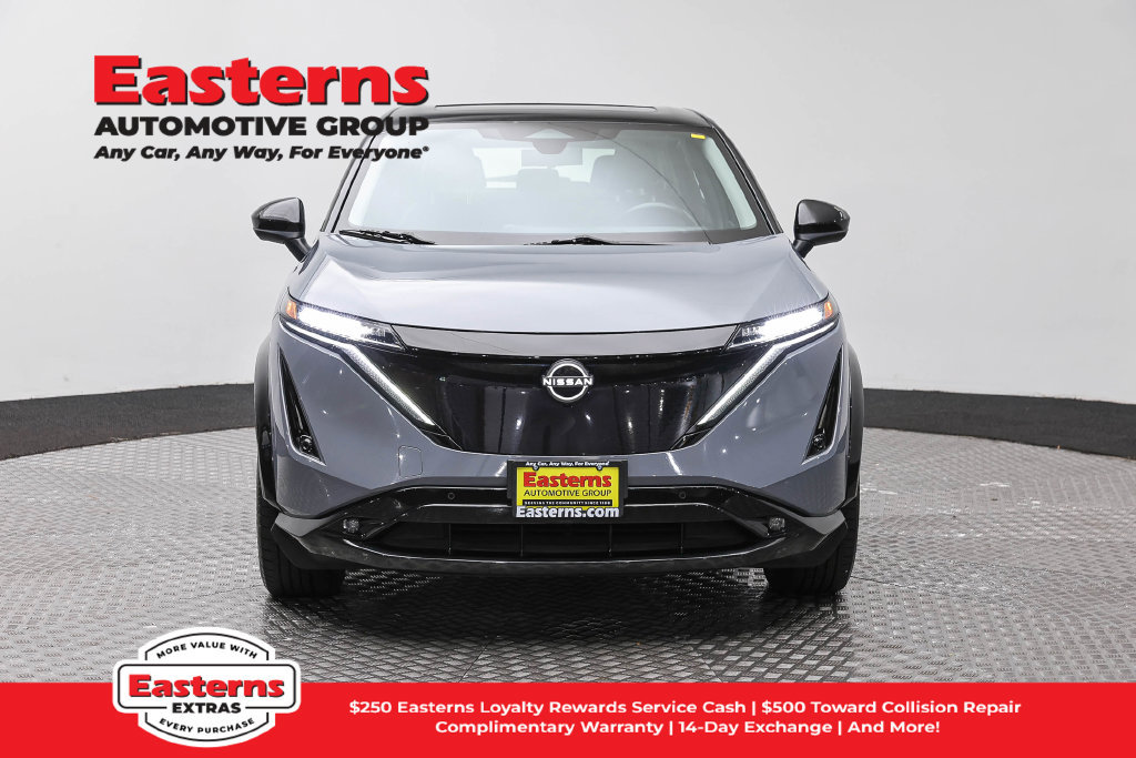 Used 2023 Nissan Ariya AWD image 3