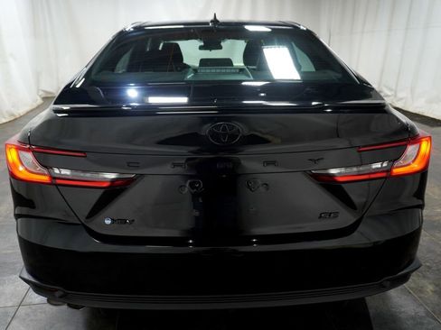 Certified 2025 Toyota Camry SE image 5