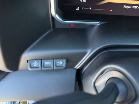 New 2026 GMC Sierra 1500 AT4 w/ Technology Package AWD/4WD image 17