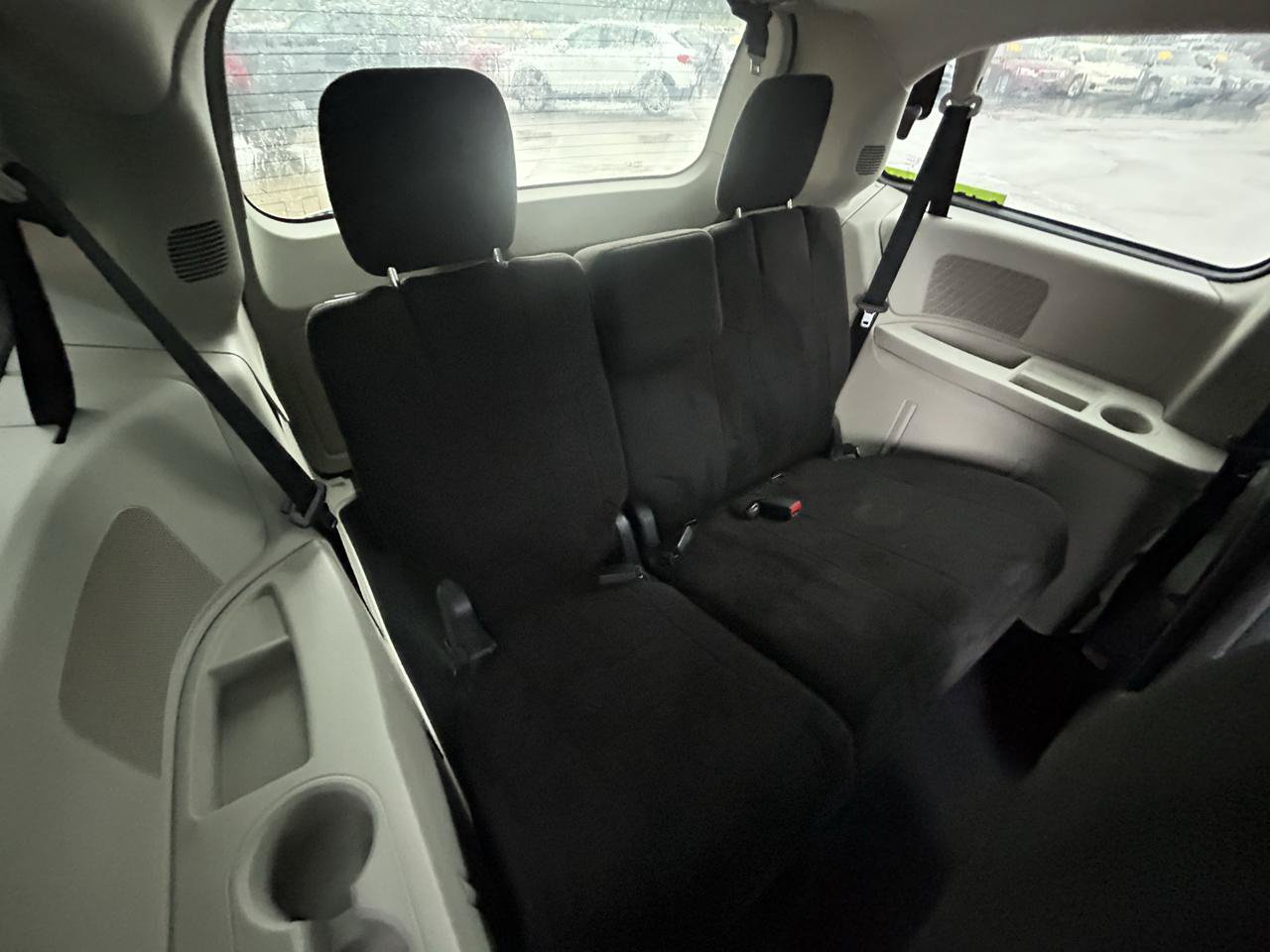 Used 2013 Dodge Grand Caravan SE FWD image 13