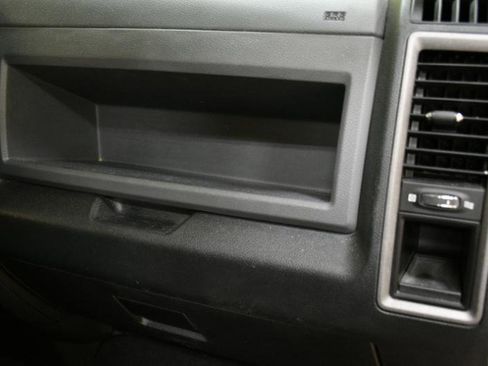 Used 2016 RAM 1500 Express RWD image 50