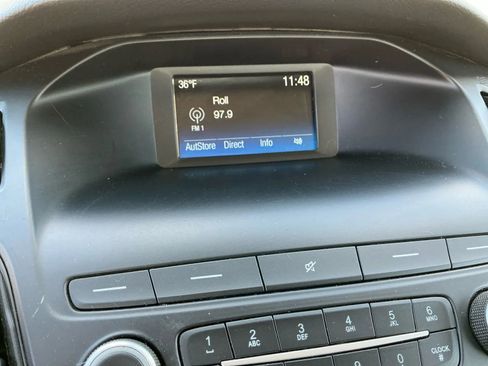 Used 2018 Ford Focus SE image 27