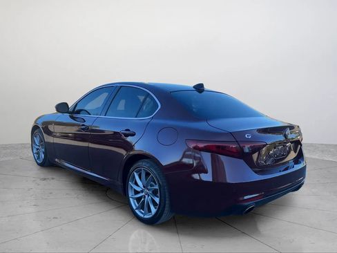 Used 2017 Alfa Romeo Giulia Ti AWD/4WD image 3