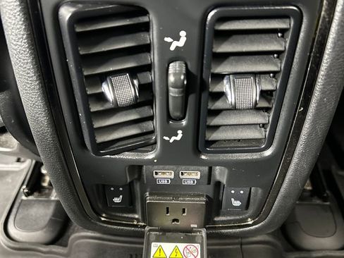Used 2020 Jeep Grand Cherokee High Altitude AWD/4WD image 18