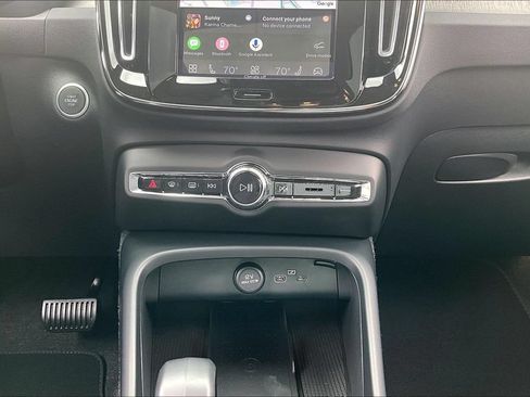 New 2026 Volvo XC40 B5 Core AWD/4WD image 21