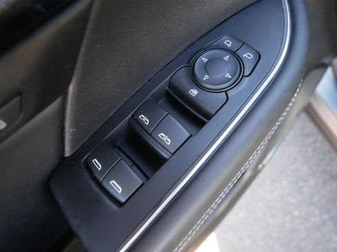 Used 2022 Buick Envision Essence w/ Technology Package I AWD/4WD image 22