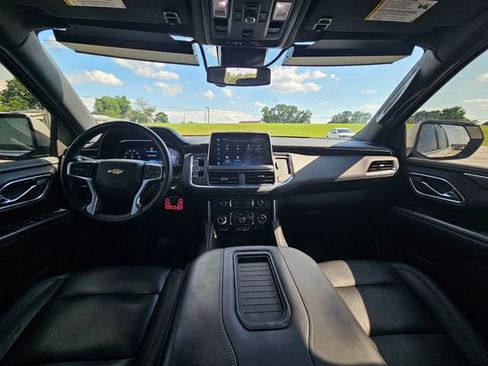 Used 2023 Chevrolet Tahoe LT w/ LT Signature Package AWD/4WD image 12