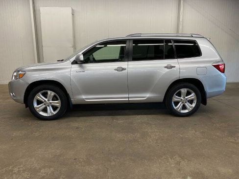 Used 2009 Toyota Highlander Limited AWD/4WD image 2