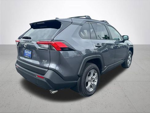 Certified 2025 Toyota RAV4 XLE AWD/4WD image 8