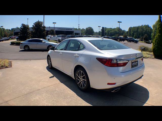 Used 2018 Lexus ES 350 w/ Luxury Package w/Wood Trim FWD image 6