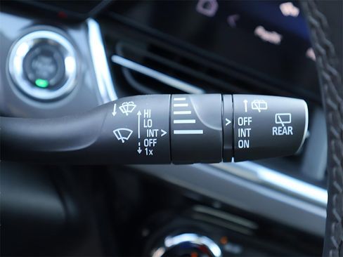 Used 2025 Chevrolet Trax ACTIV w/ Driver Confidence Package image 33