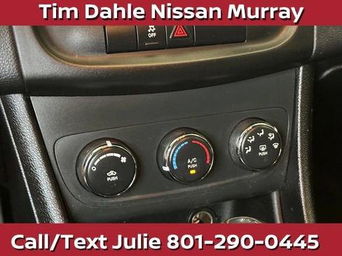 Used 2012 Dodge Avenger SE FWD image 28
