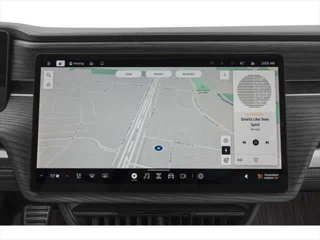 Used 2024 Rivian R1S Adventure Dual AWD/4WD image 16