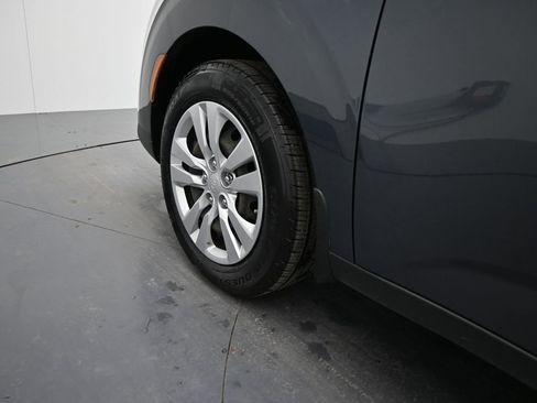 Used 2020 Kia Soul LX image 11