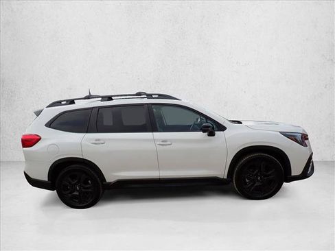 Used 2023 Subaru Ascent Onyx Edition AWD/4WD image 5
