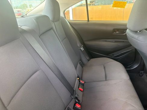 Used 2024 Toyota Corolla LE FWD image 4