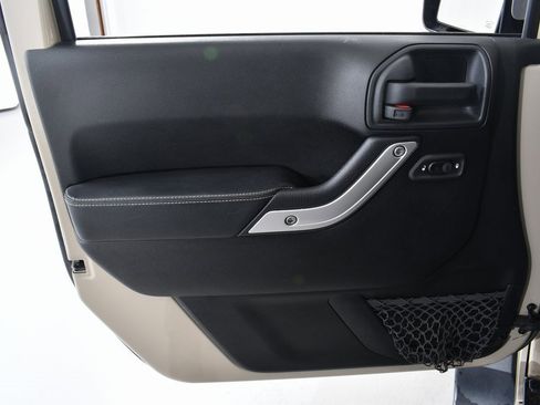 Used 2017 Jeep Wrangler Unlimited Sahara w/ Quick Order Package 24E Chief image 25