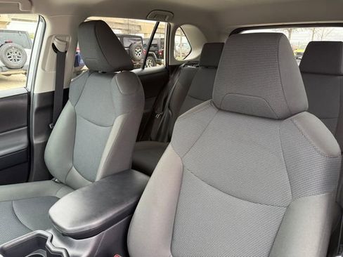 Used 2025 Toyota RAV4 LE image 11