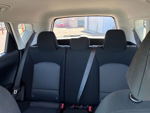 Used 2025 Kia Soul LX w/ LX Technology Package FWD image 36