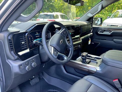 New 2026 Chevrolet Silverado 1500 RST w/ RST All Star Premium Package AWD/4WD image 8