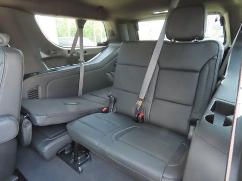 Used 2024 GMC Yukon XL Denali w/ Denali Reserve Package AWD/4WD image 21