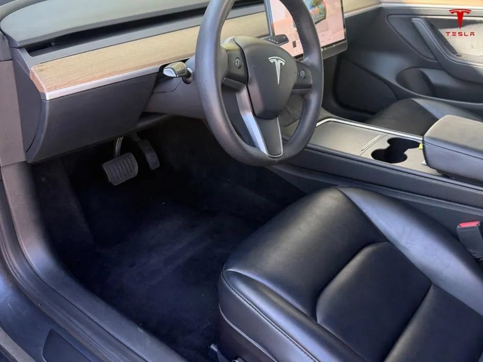 Used 2023 Tesla Model 3 Standard Range RWD image 10