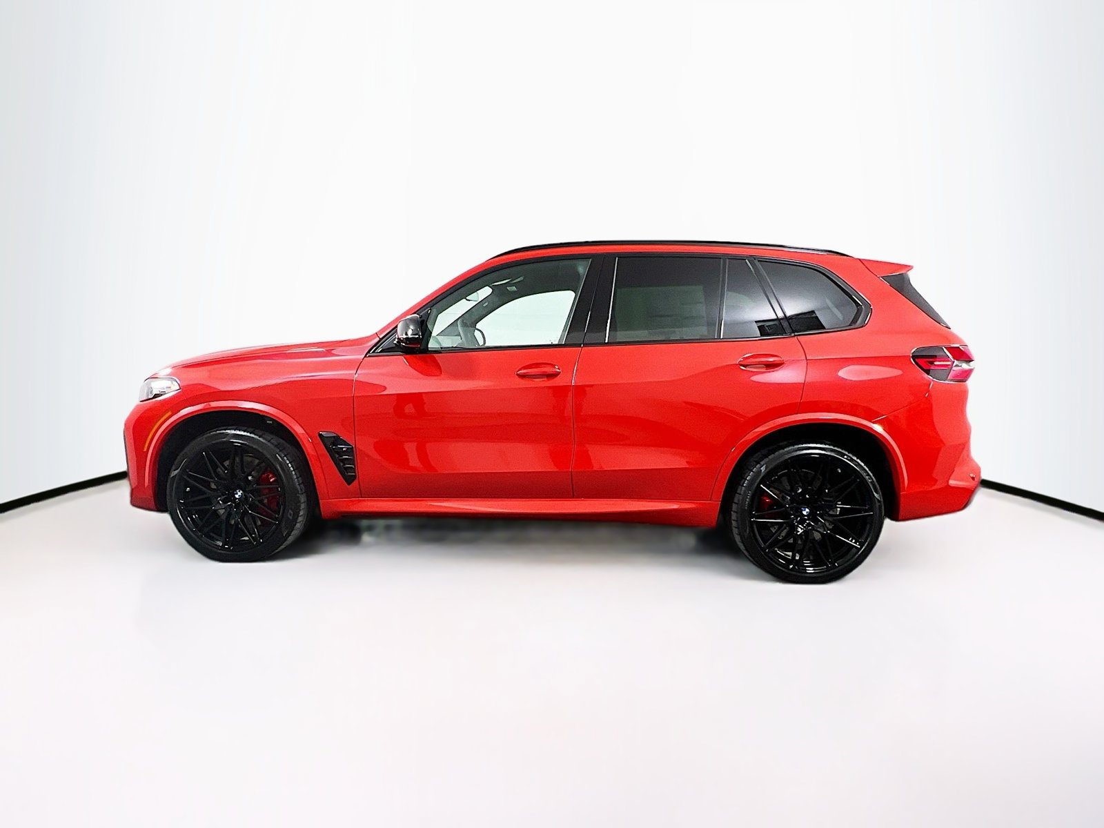 New 2026 BMW X5 M Competition w/ Executive Package AWD/4WD image 4
