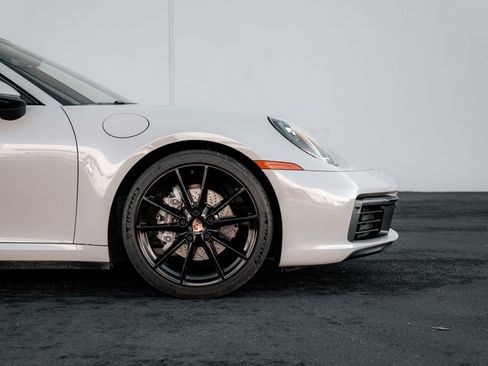 Used 2022 Porsche 911 Carrera image 15